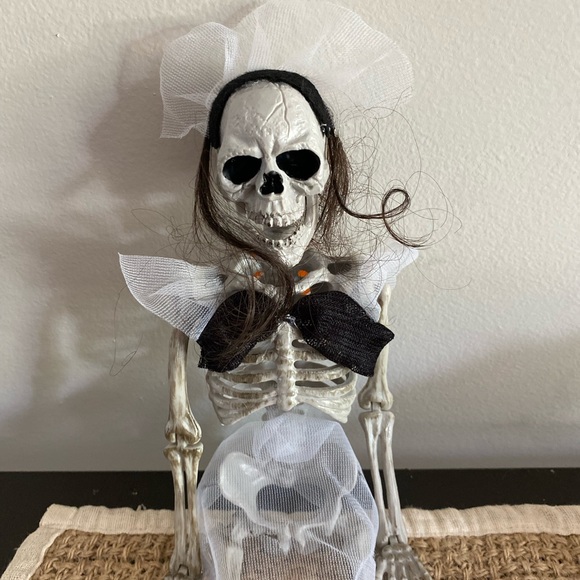 HALLOWEEN SKELETON BRIDE FULL BODY JOINT ARTICULATION DECOR VINTAGE - Picture 2 of 16